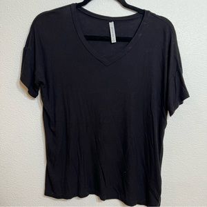 Active USA black vneck short sleeve shirt size small